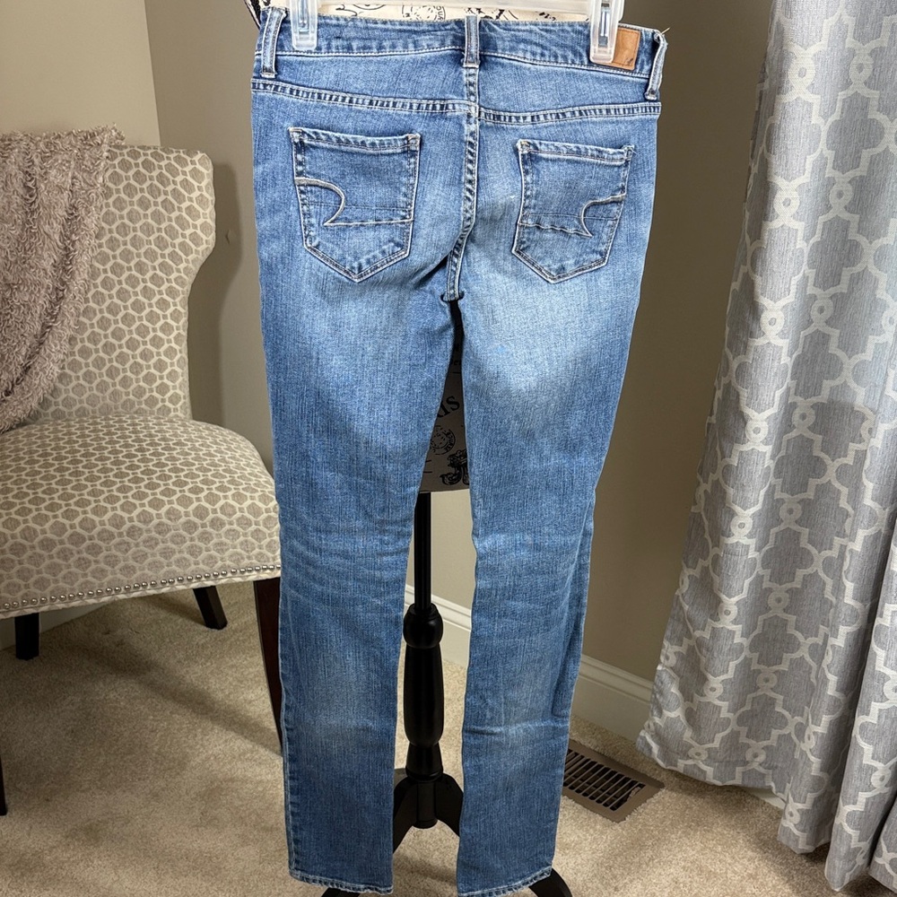 American Eagle Classic Blue Women's Jeans - Picture 5 of 8